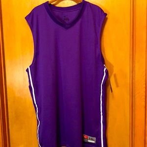 🍃🌾NIKE MEN PURPLE AND WHITE TANK TOP! NWT